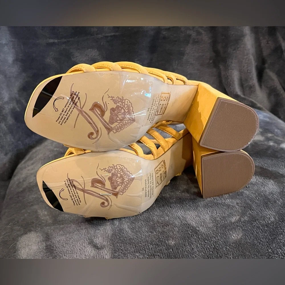 Free People strapped cinched block heel sandals. Leather. Caged style. Yellow 36